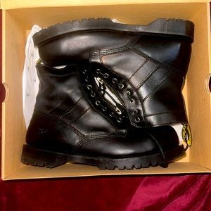Dr Martens Winston paratrooper boots like new !!!